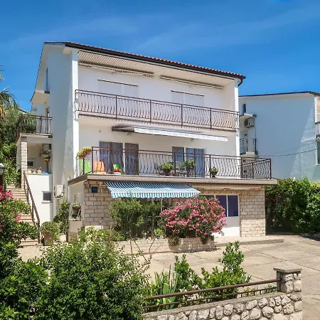 Rea - Ckv110 By Interhome Crikvenica