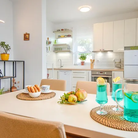 Rea By Interhome Apartment