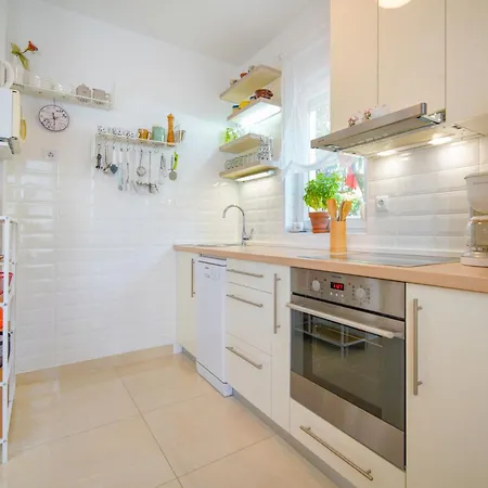 Rea By Interhome Apartament