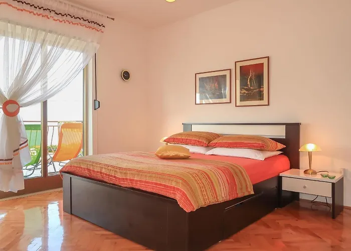 Rea By Interhome Lägenhet Crikvenica