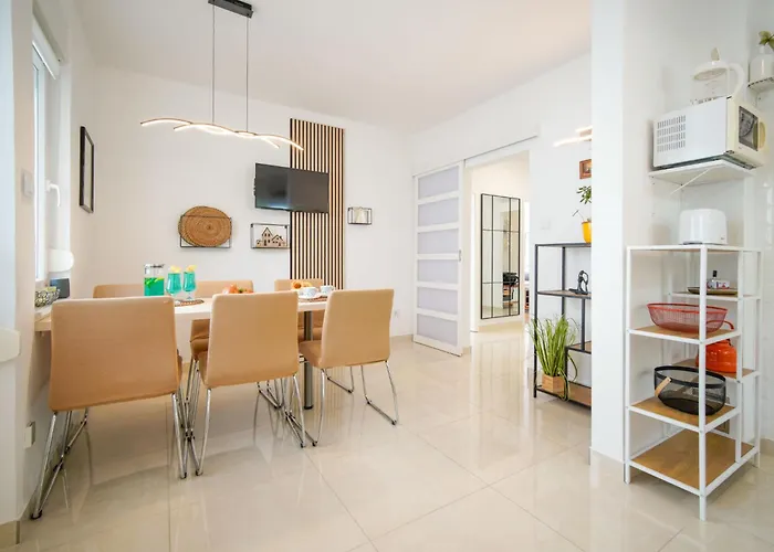 Rea By Interhome * Crikvenica